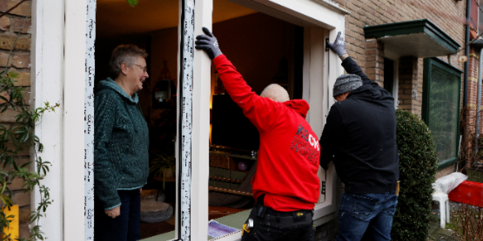 Mieke en nieuwe kozijnen